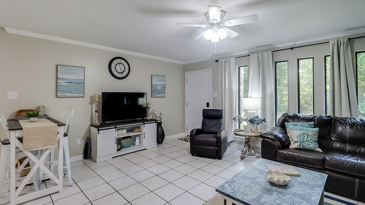 Photo of Livingroom in Mississippi City