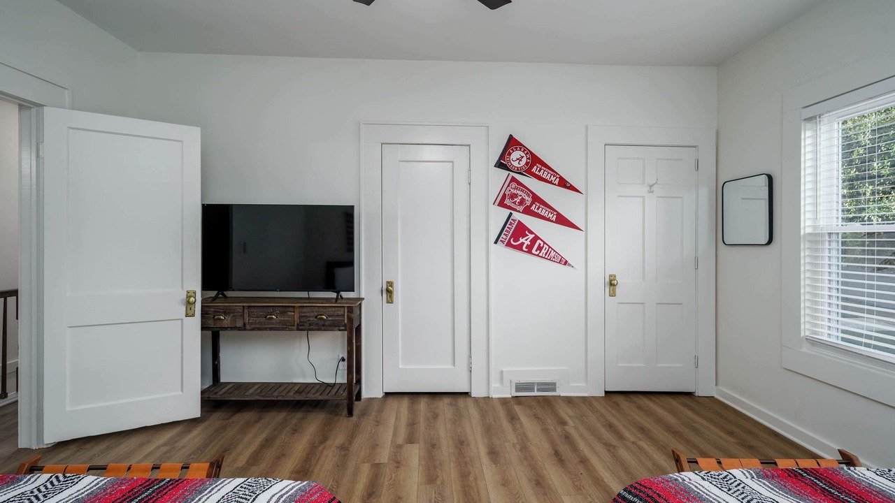 Photo of Bedroom in Northport