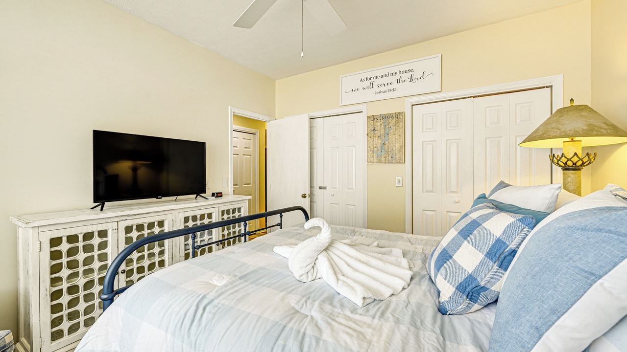 Photo of Bedroom in Salem