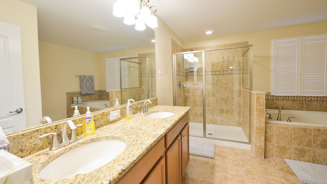 Photo of Bathroom in Davenport