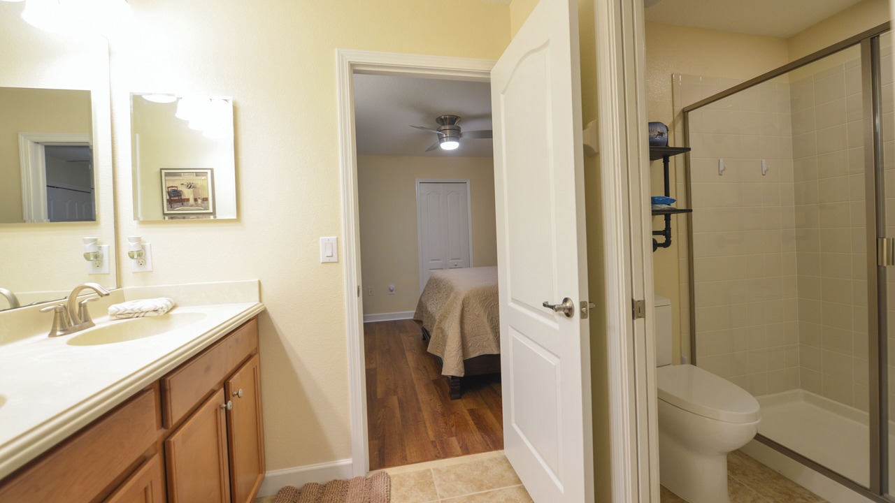 Photo of Bathroom in Davenport