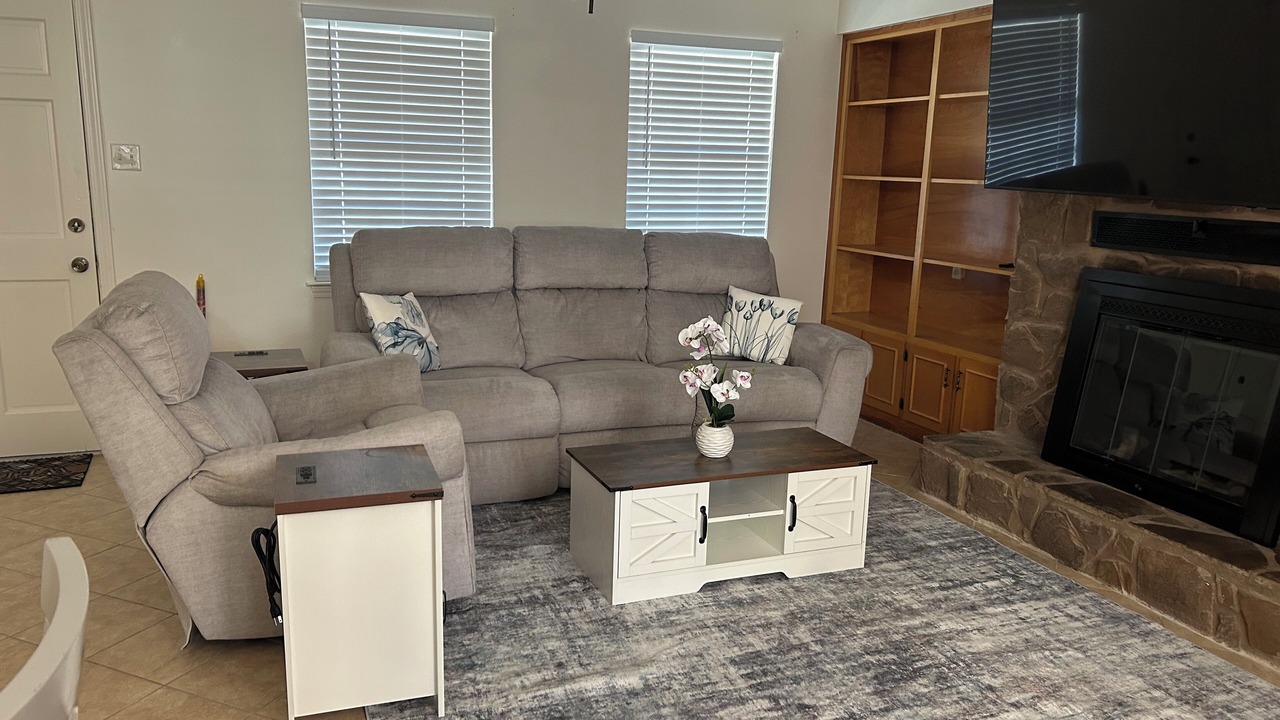 Photo of Livingroom in Gulf Hills