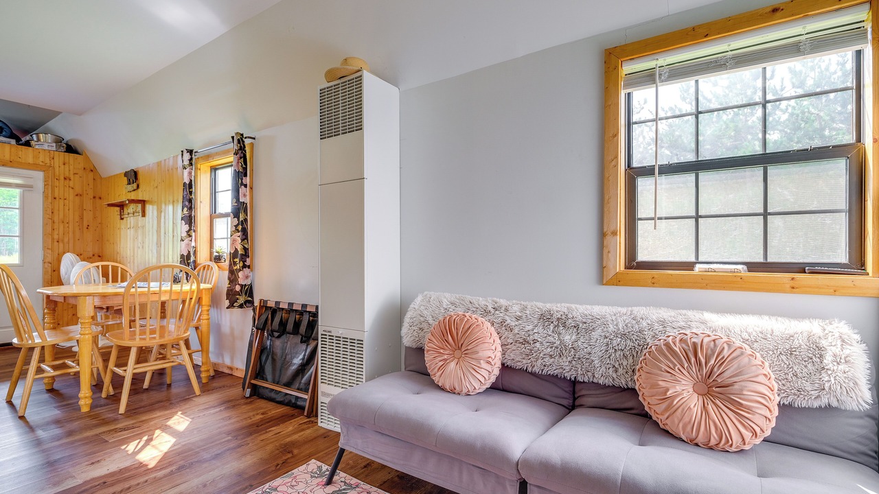 Photo of Bedroom in Central Lake