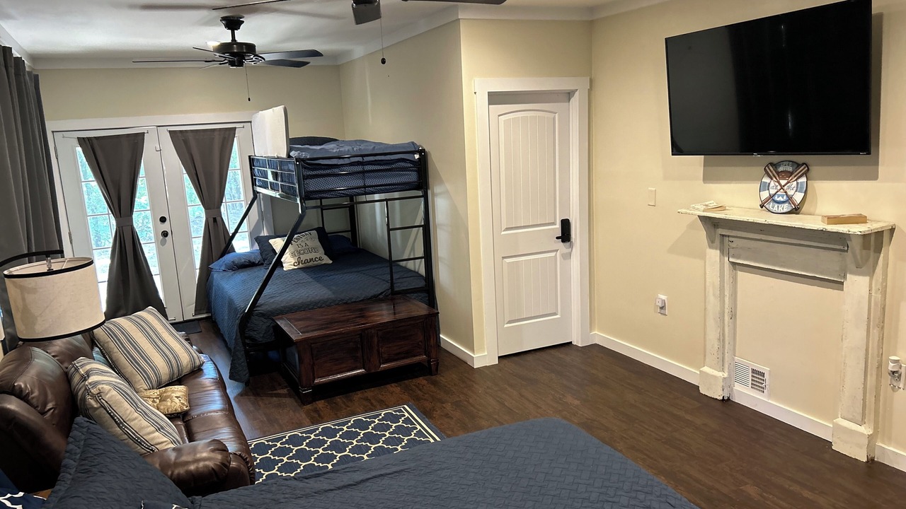 Photo of Bedroom in Jacksons' Gap