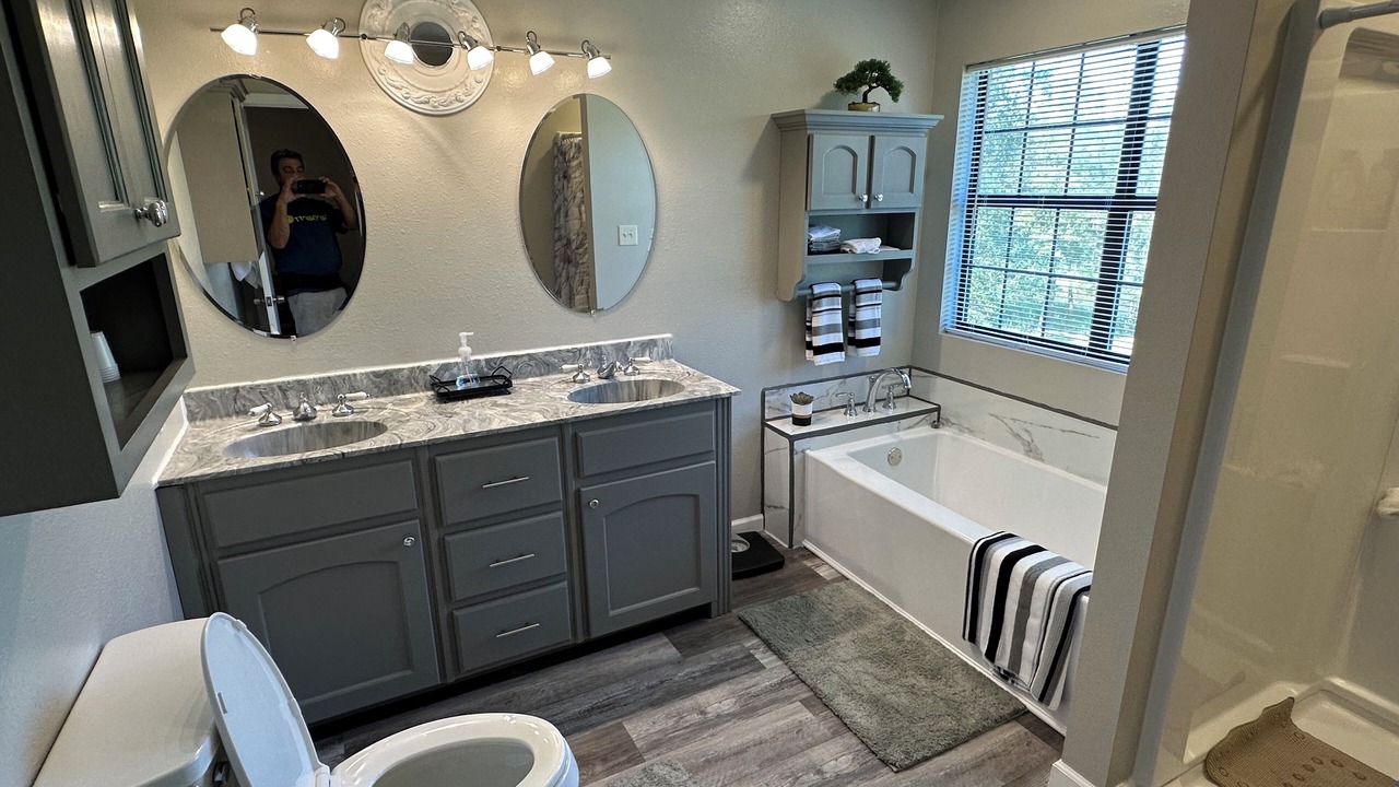 Photo of Bathroom in Gulfport