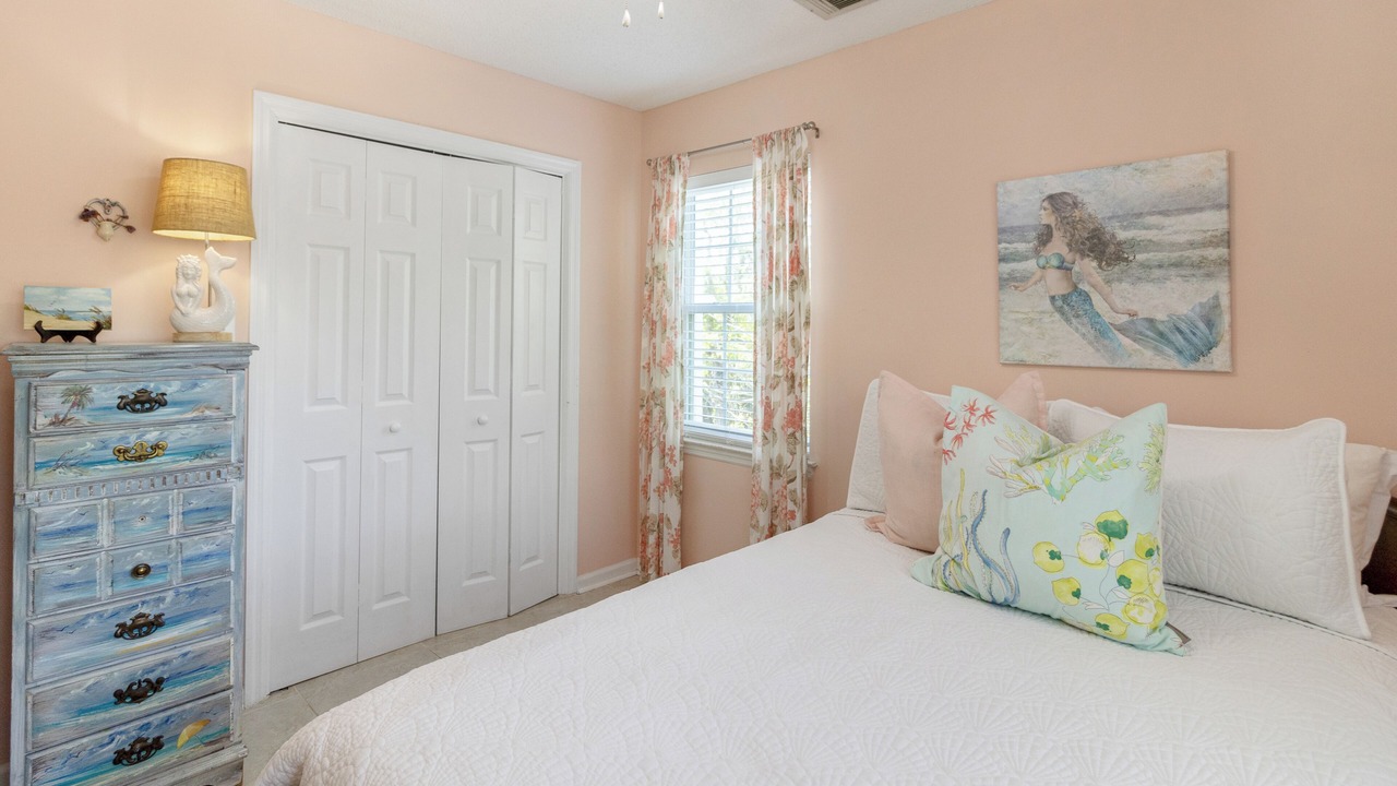 Photo of Bedroom in Tybee Island