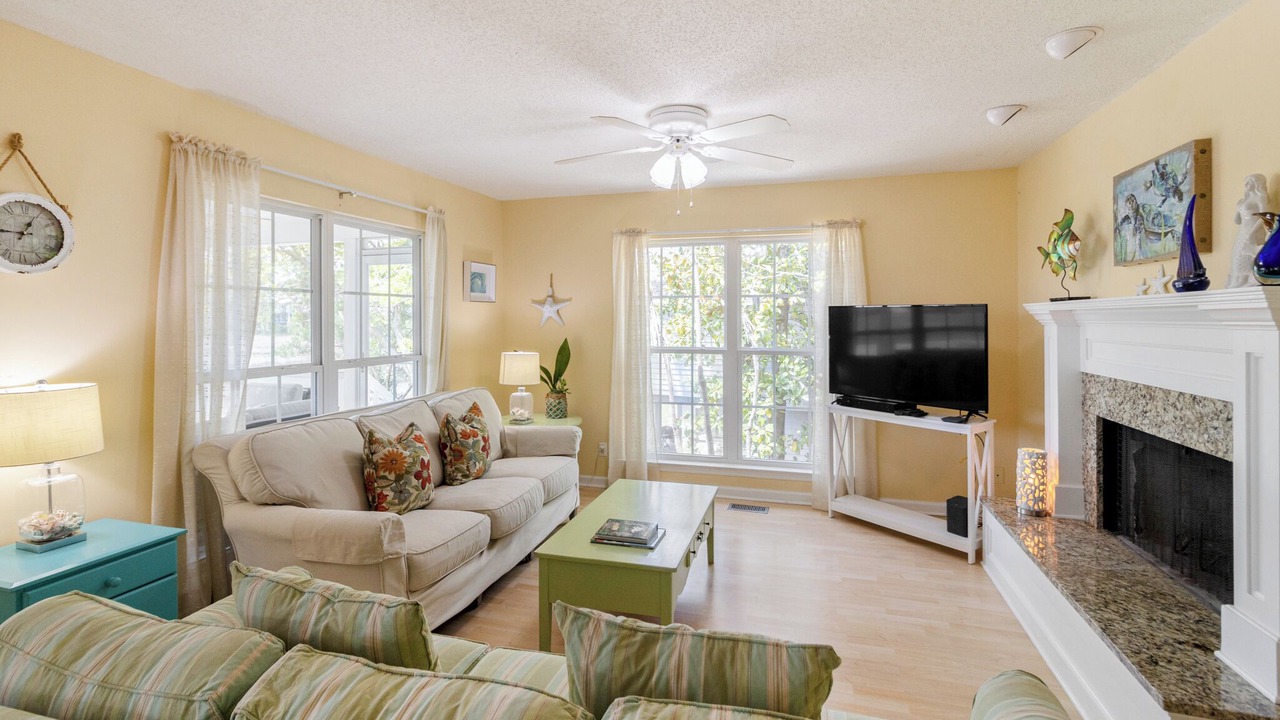 Photo of Livingroom in Tybee Island