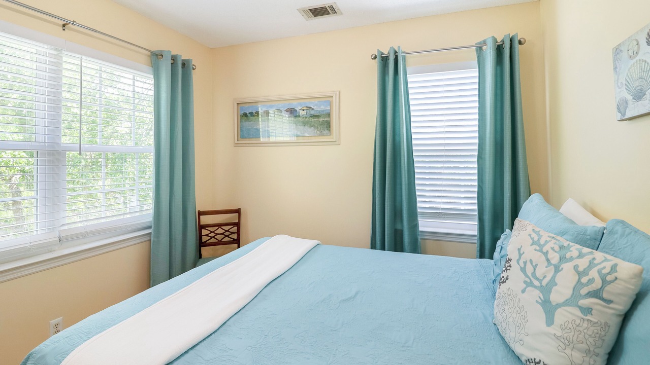 Photo of Bedroom in Tybee Island