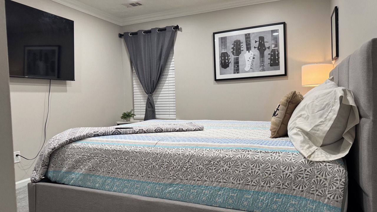 Photo of Bedroom in Lithia Springs