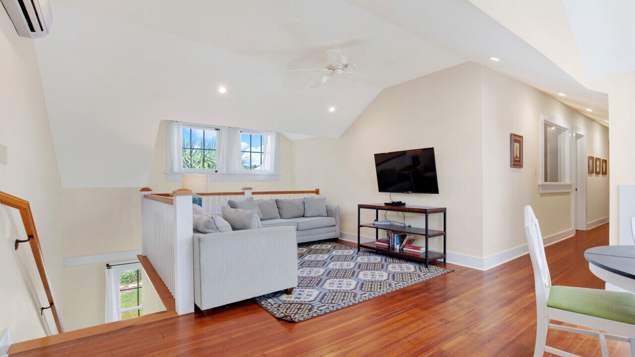Photo of Livingroom in Tybee Island