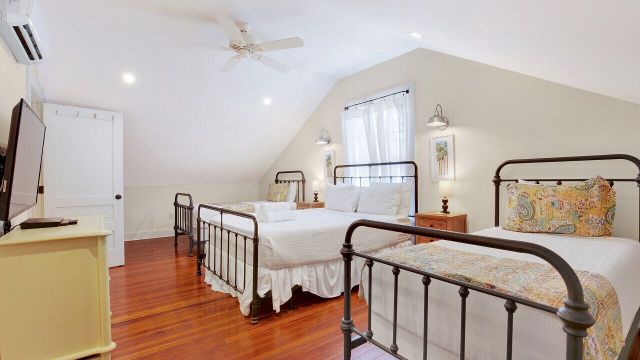 Photo of Bedroom in Tybee Island