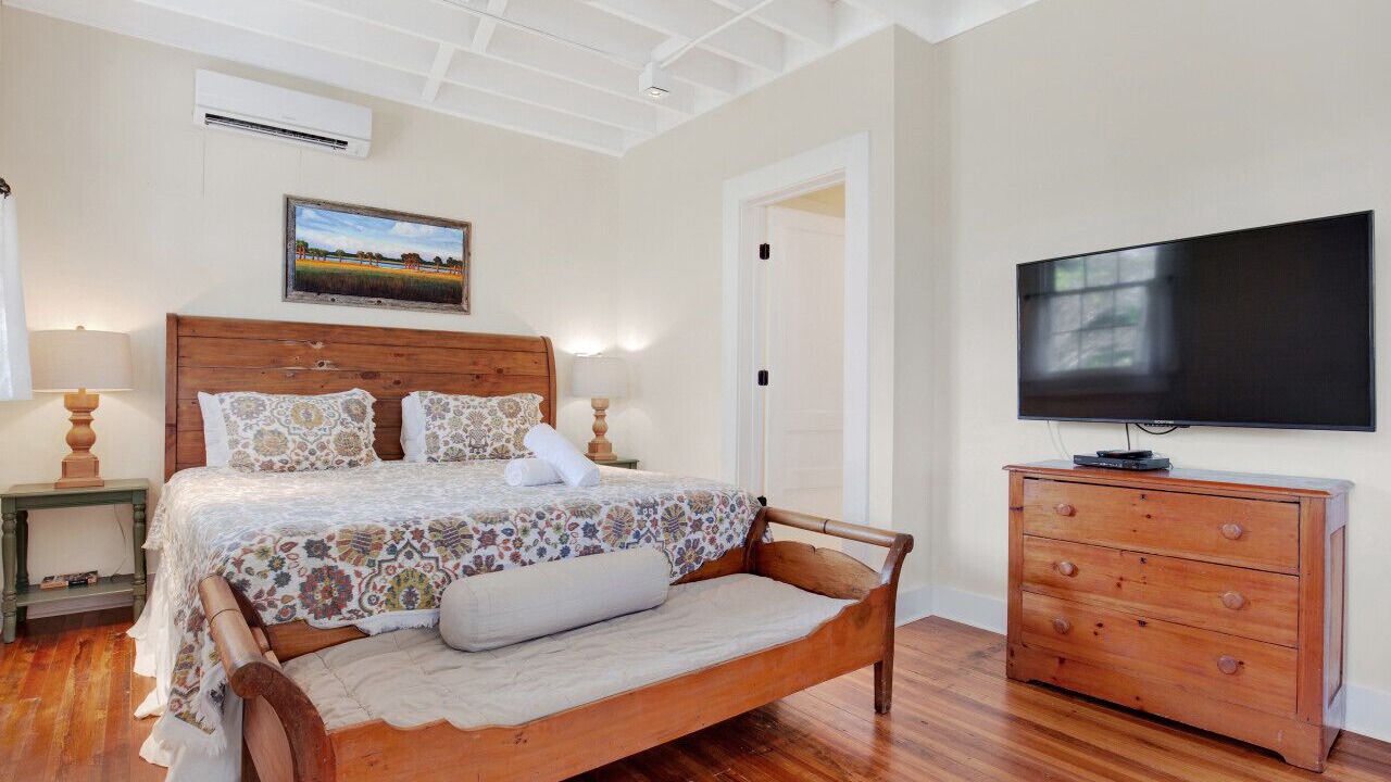 Photo of Bedroom in Tybee Island