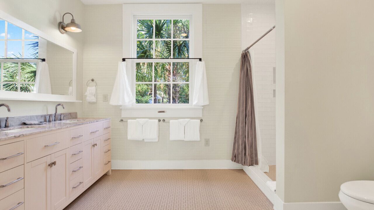 Photo of Bathroom in Tybee Island