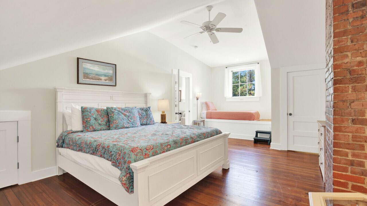 Photo of Bedroom in Tybee Island