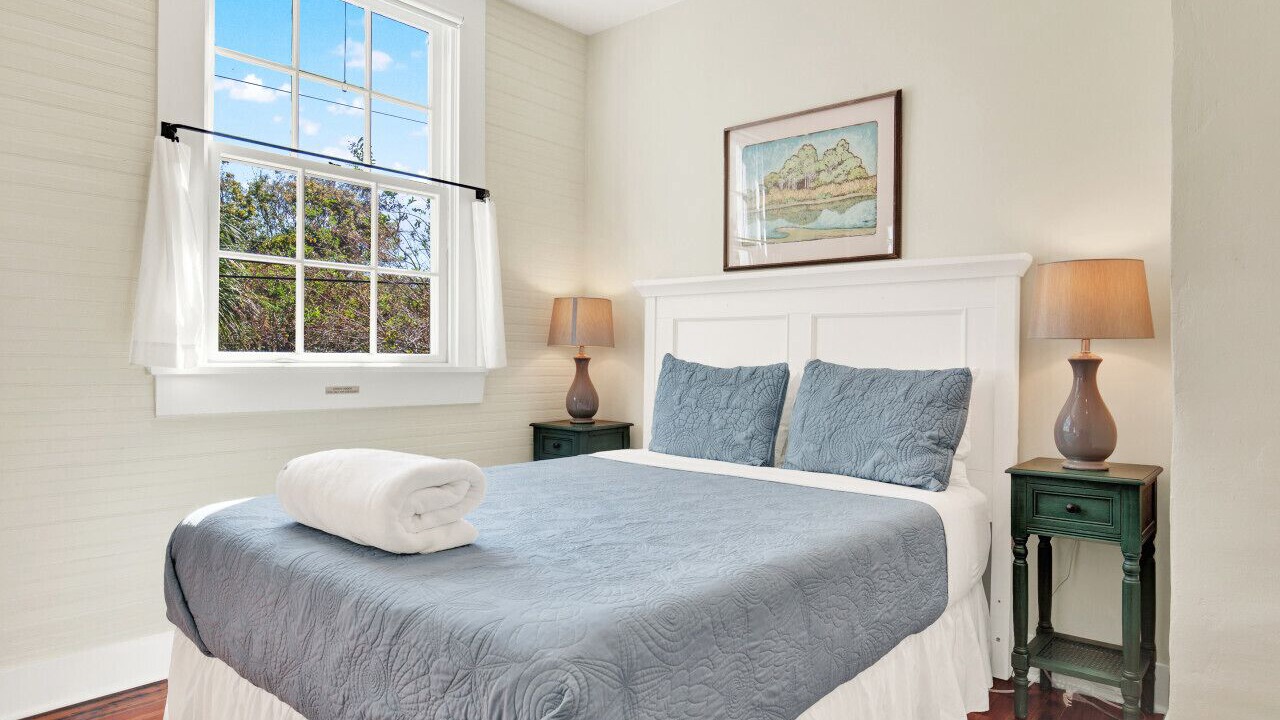 Photo of Bedroom in Tybee Island