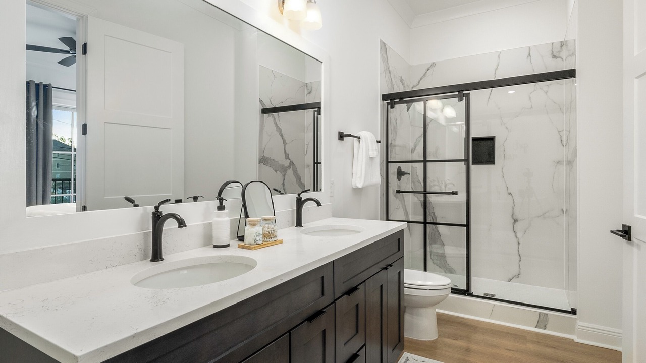 Photo of Bathroom in Tuscaloosa