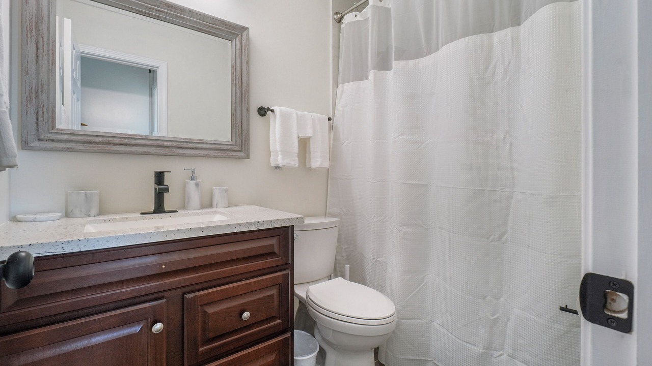 Photo of Bathroom in Gunter Afs