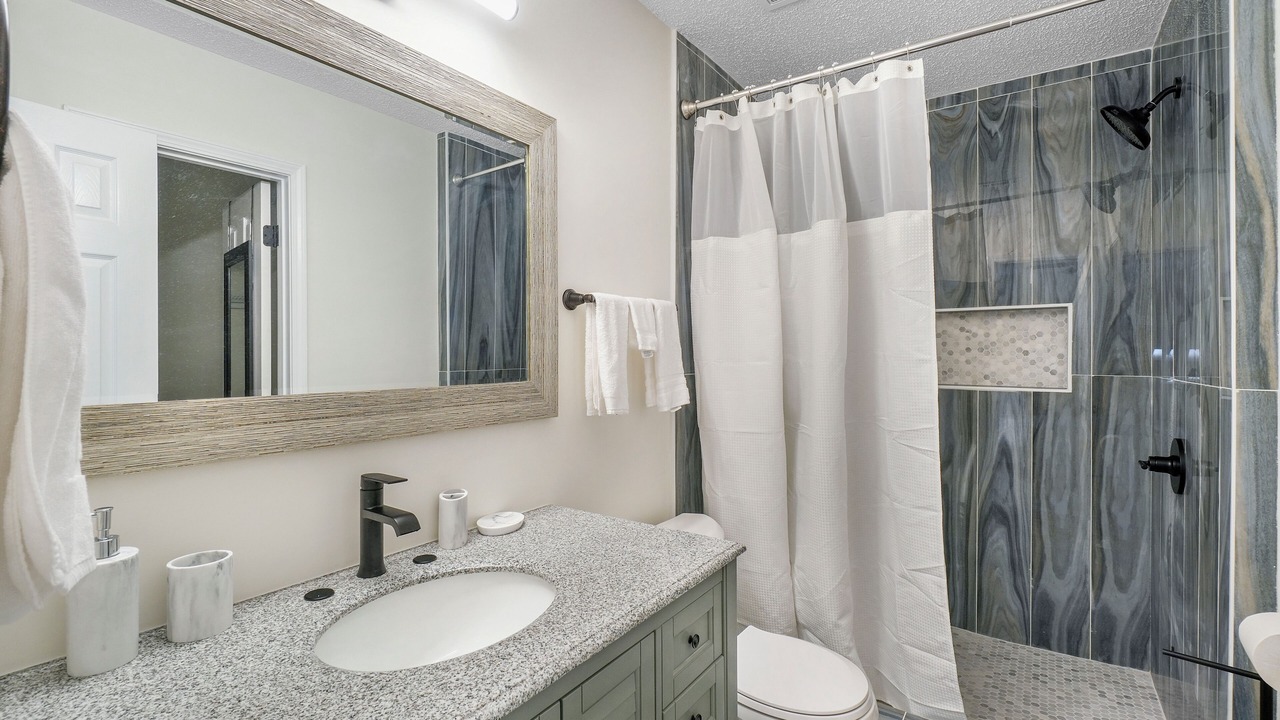 Photo of Bathroom in Gunter Afs