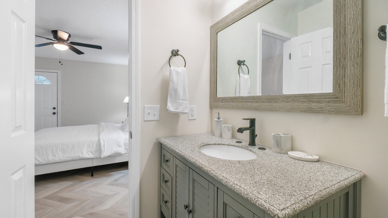 Photo of Bathroom in Gunter Afs