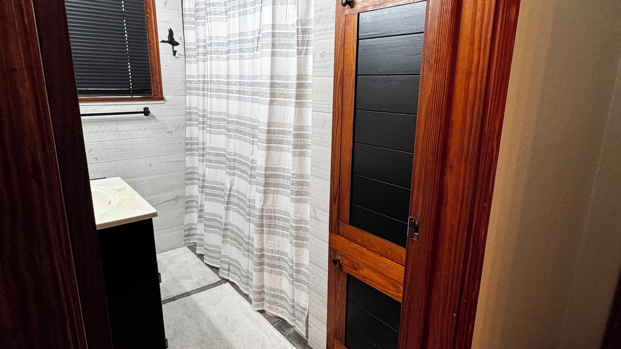 Photo of Bathroom in Folkston