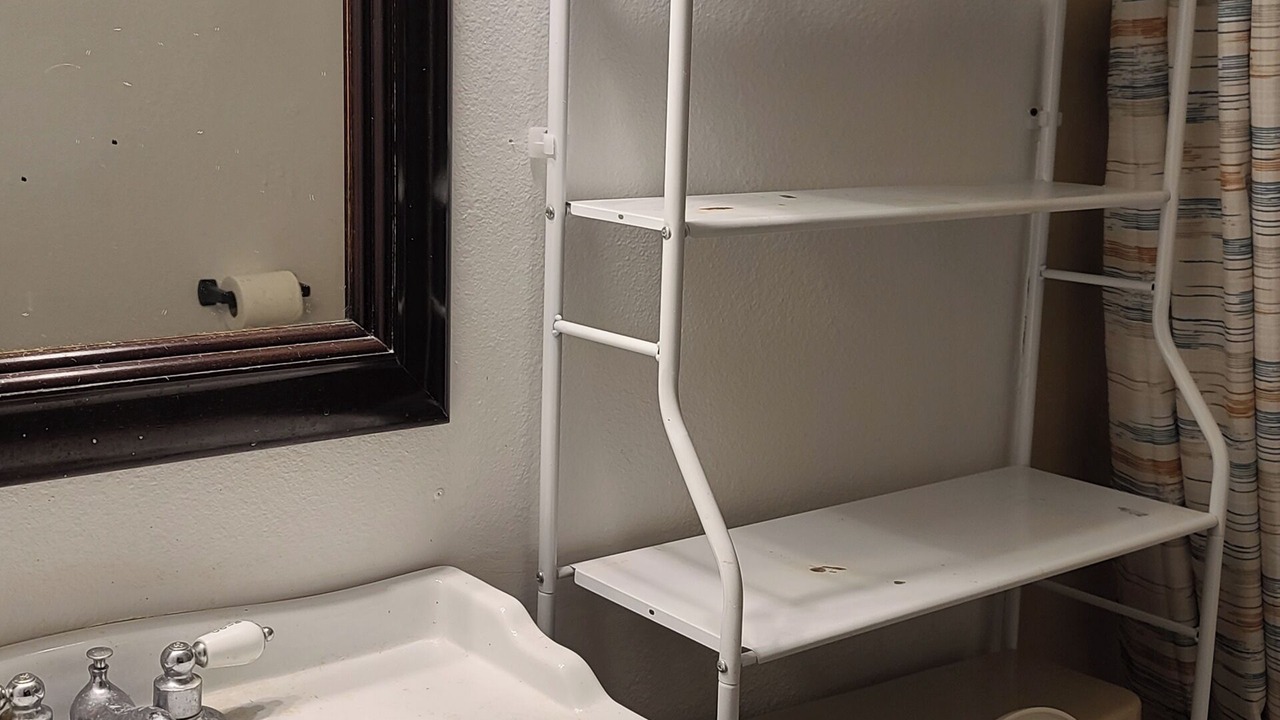 Photo of Bathroom in West Riverside