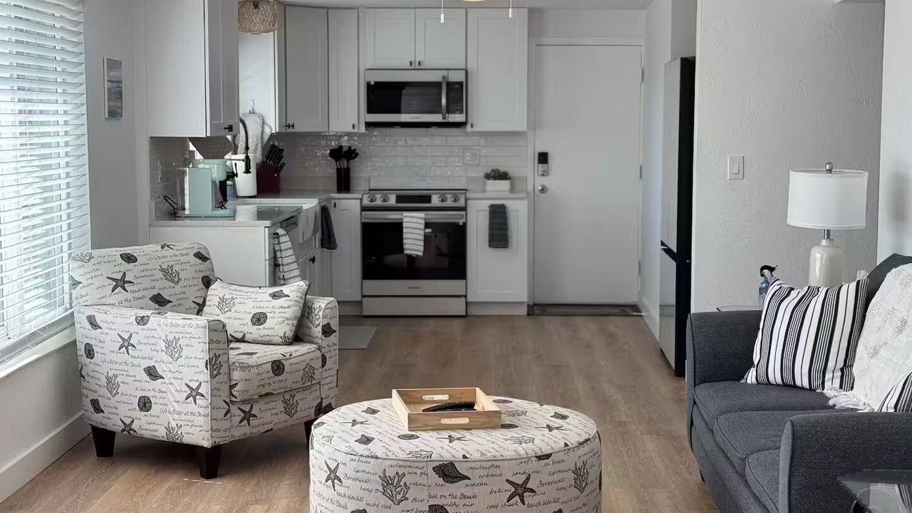 Photo of Livingroom in Ocean Breeze Circle