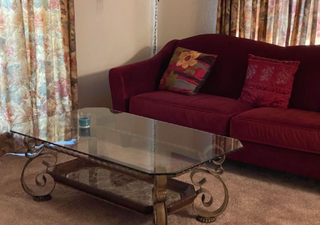 Photo of Livingroom in Old Aurora