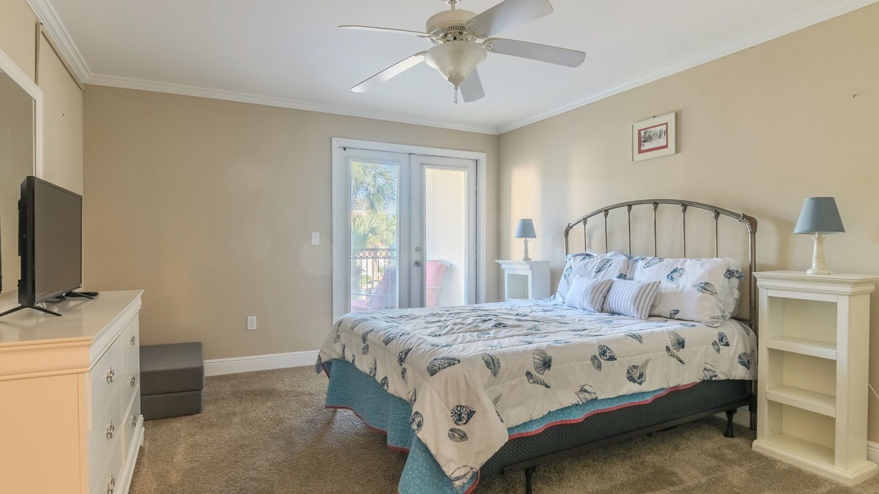 Photo of Bedroom in Biloxi