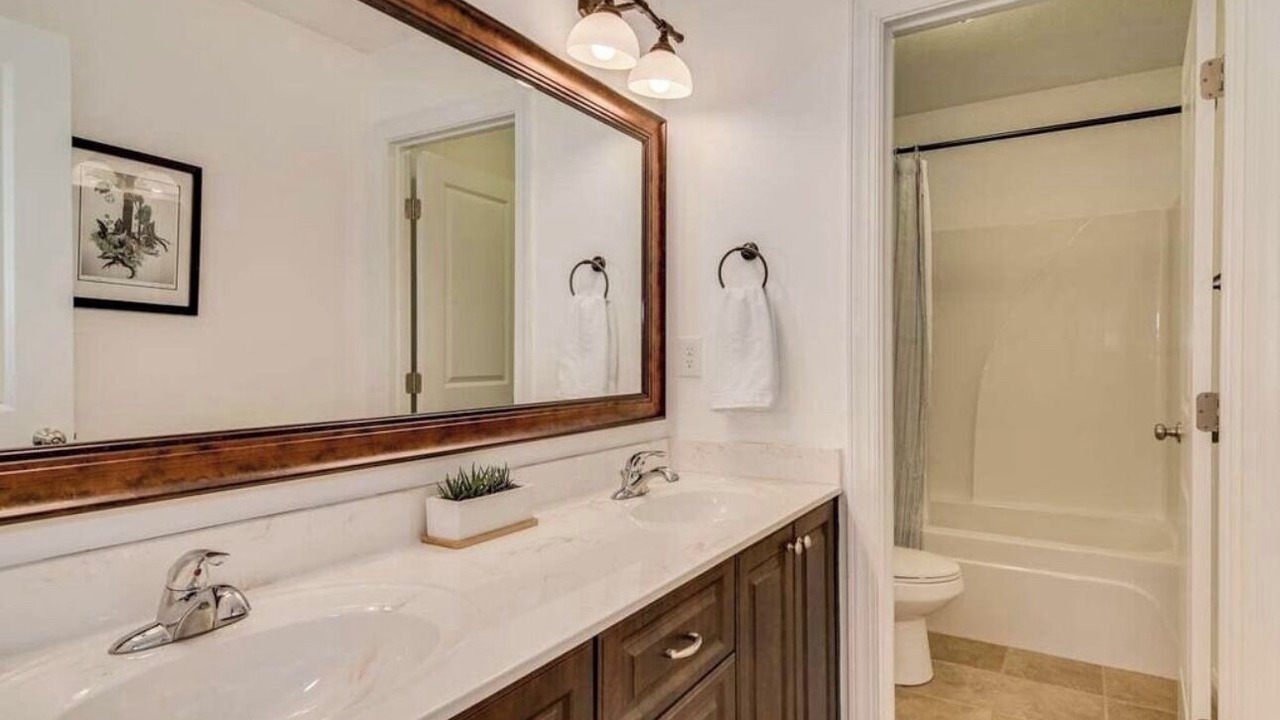 Photo of Bathroom in Appling