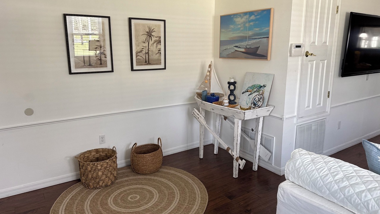 Photo of Livingroom in Lillian