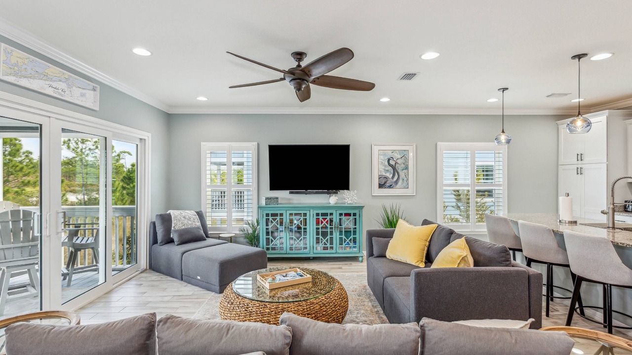 Photo of Livingroom in Ono Island