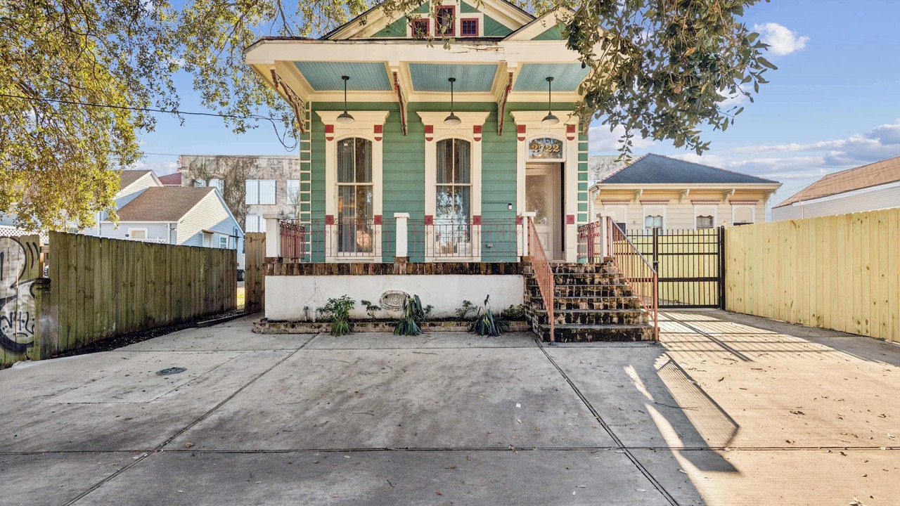 Photo of Outdoor in Mid-City