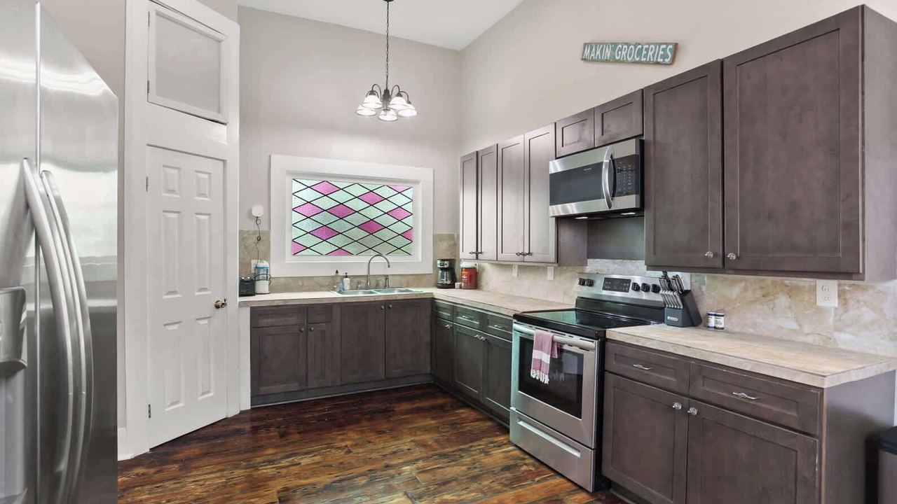Photo of Kitchen in Mid-City