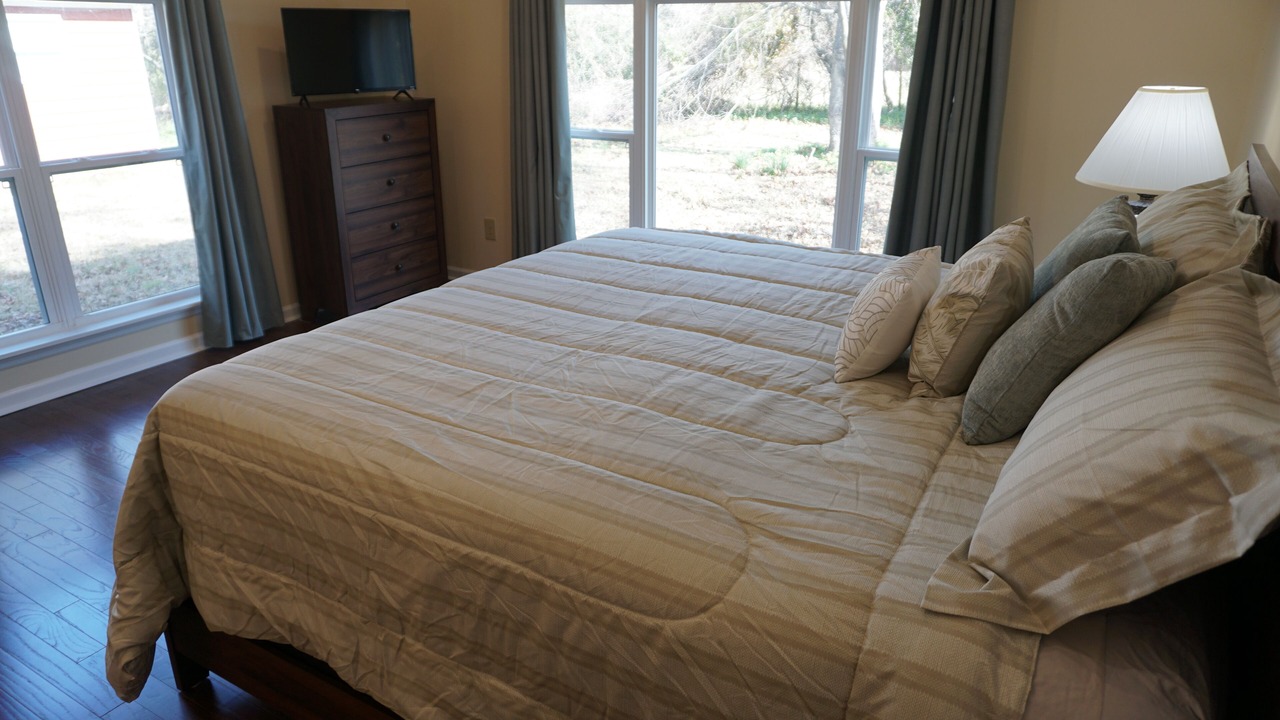 Photo of Bedroom in Grovetown
