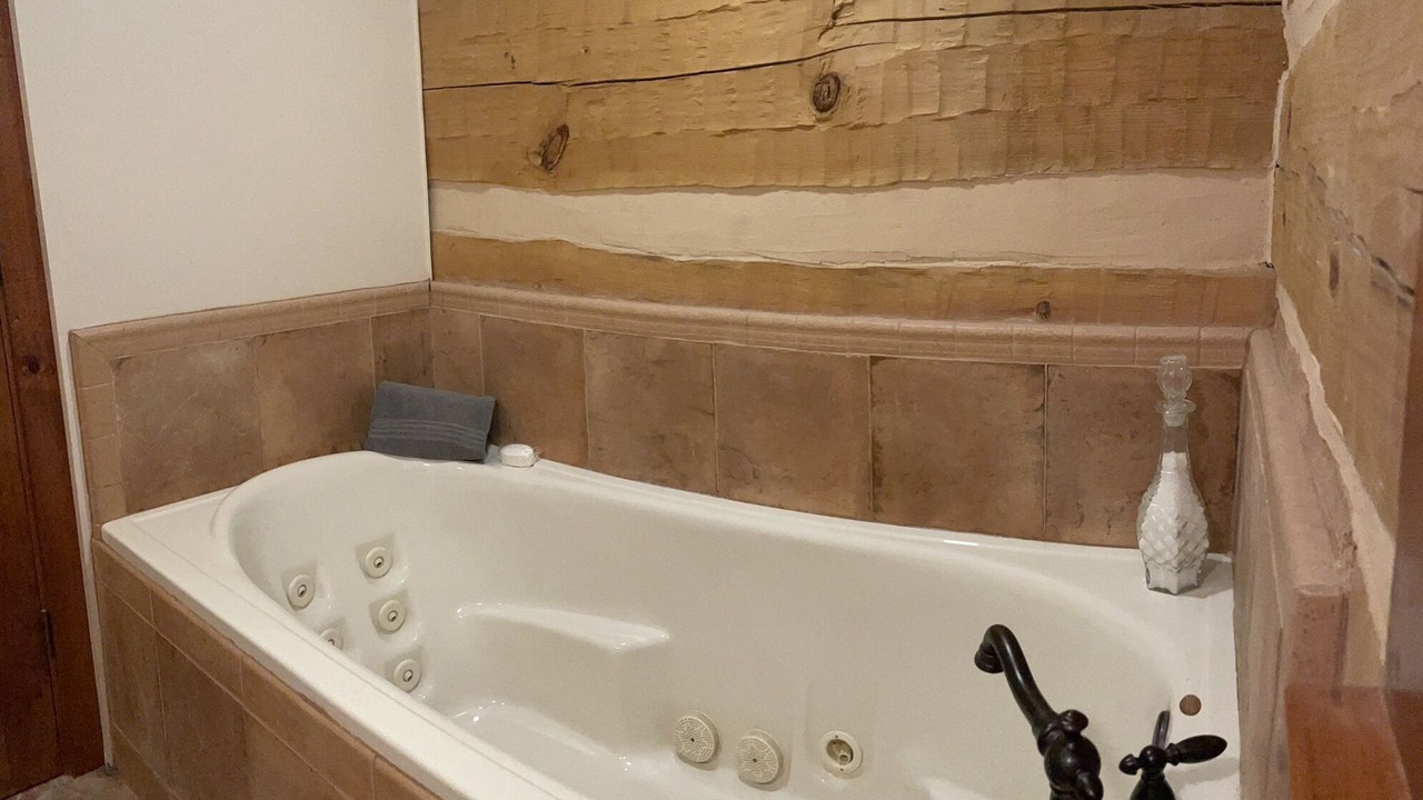 Photo of Bathroom in Paisley