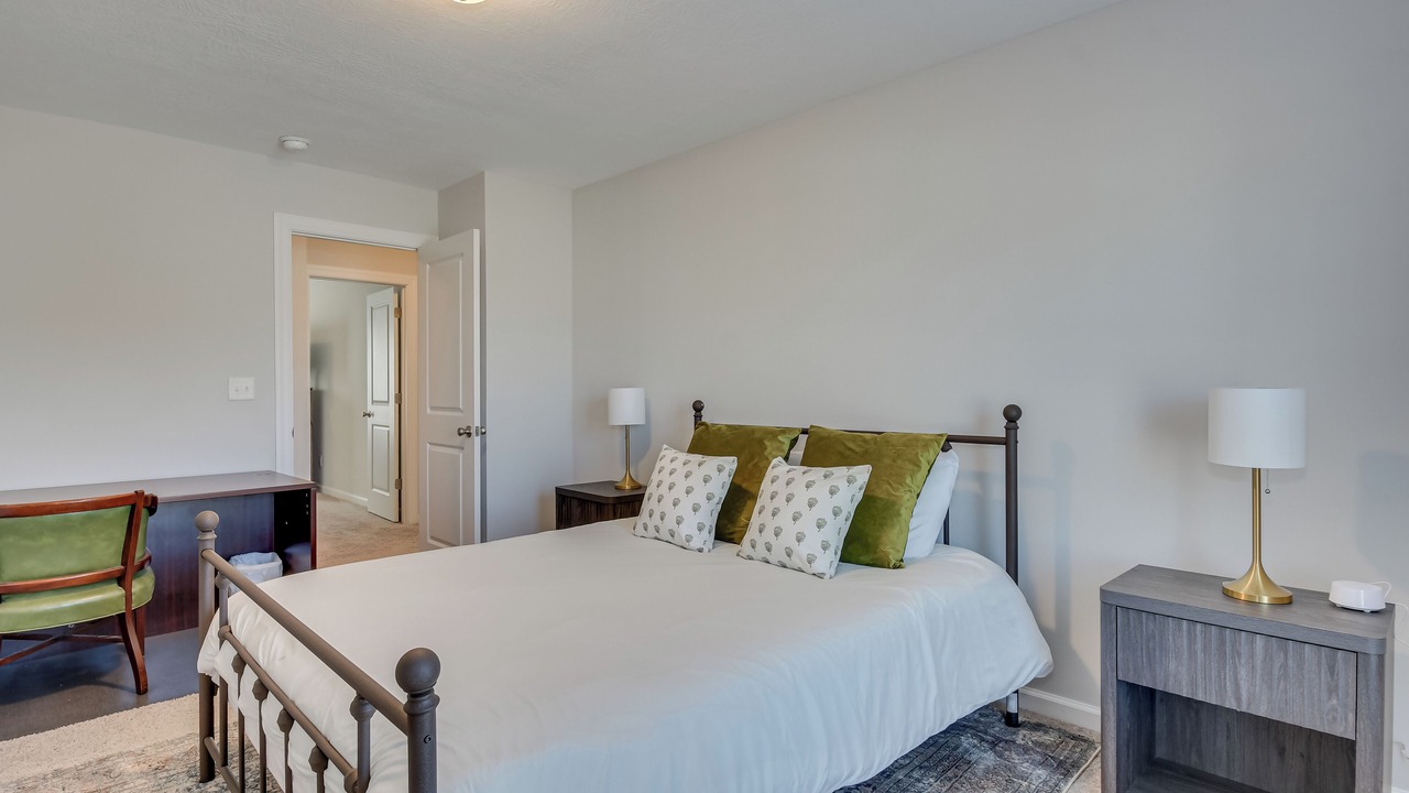 Photo of Bedroom in Canterbury Farms
