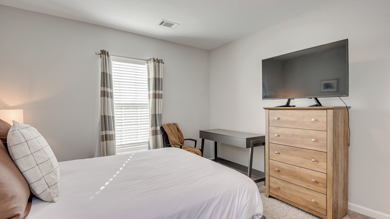 Photo of Bedroom in Canterbury Farms
