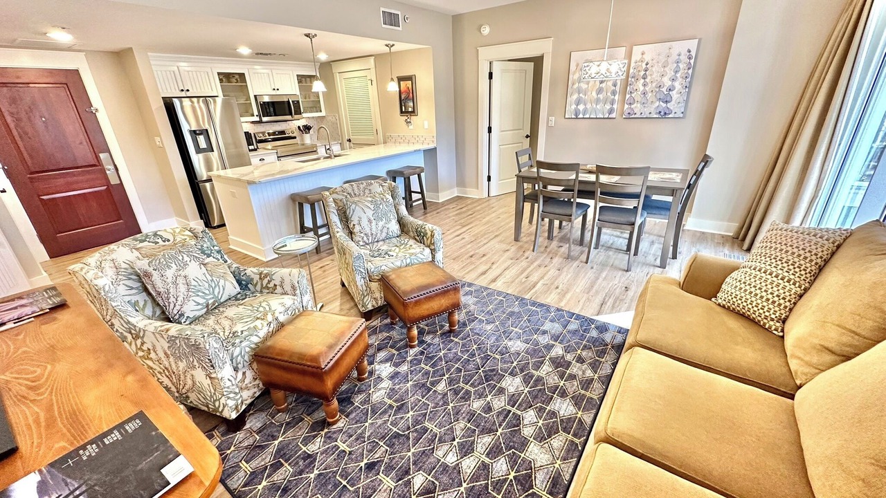 Photo of Livingroom in Baytowne Wharf