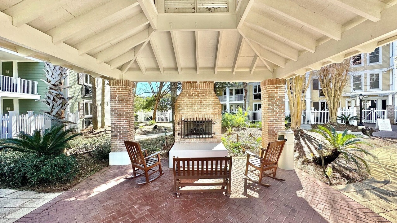 Photo of Outdoor in Baytowne Wharf