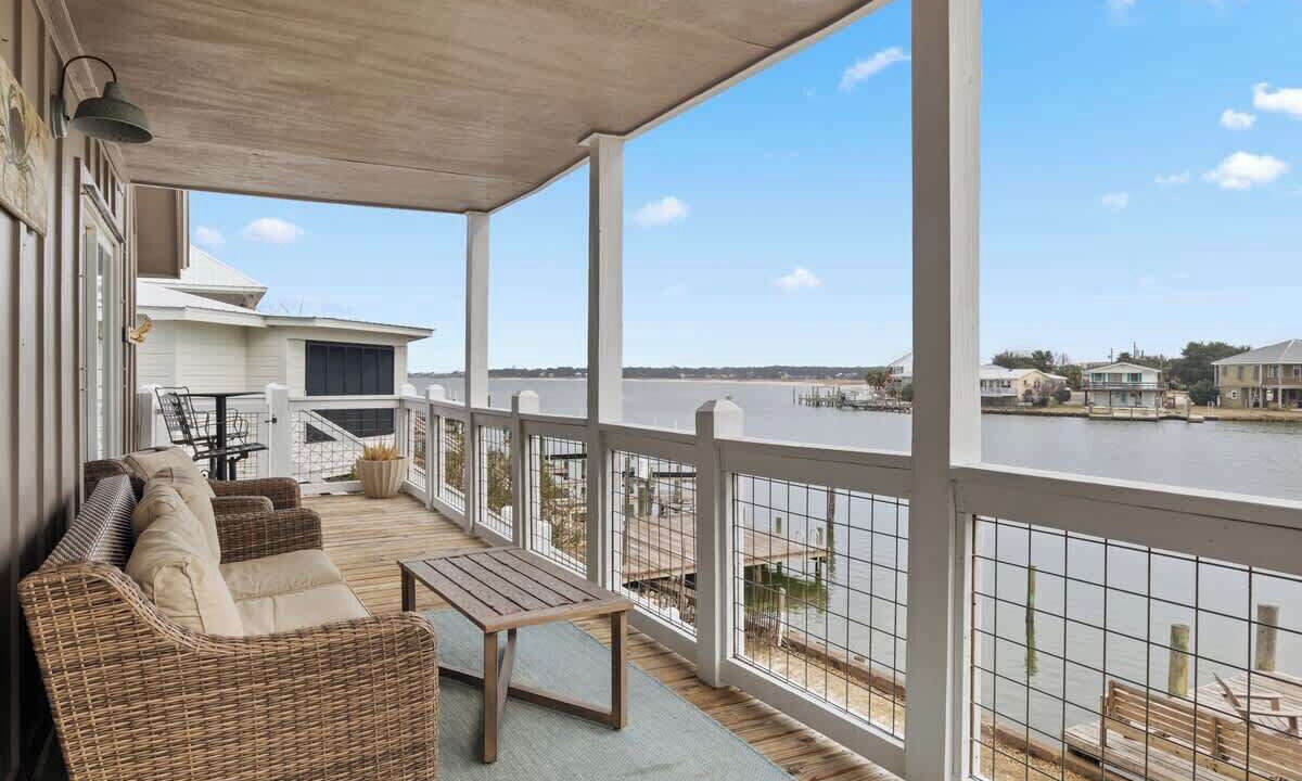 Photo of Patio Balcony in Royal Lagoons