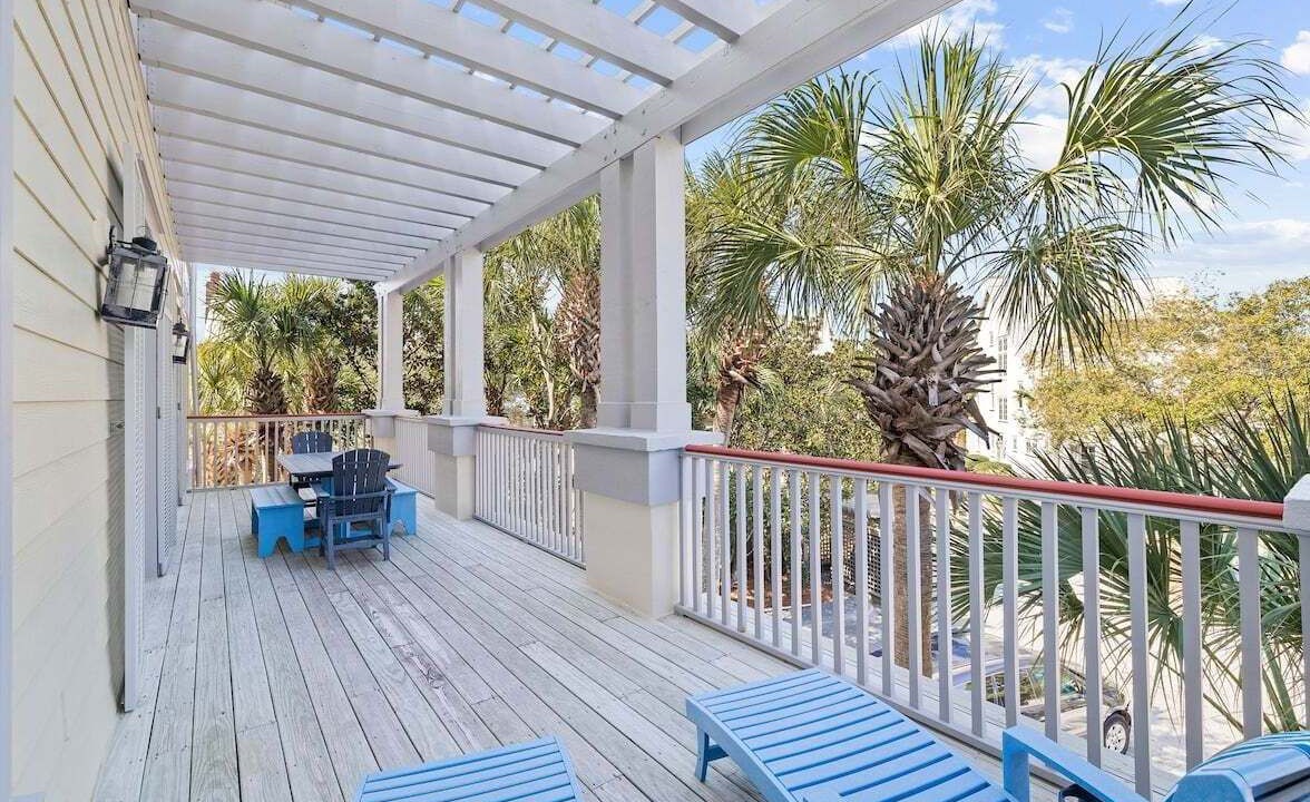 Photo of Patio Balcony in Beach District