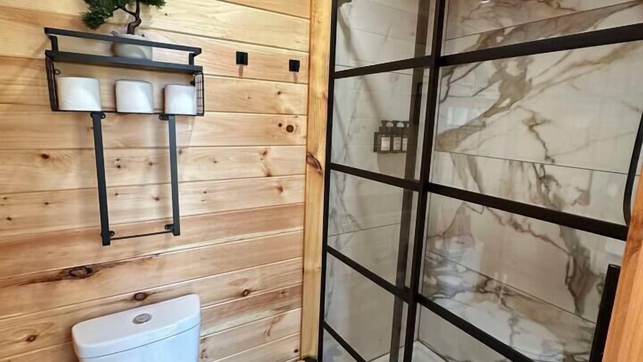Photo of Bathroom in Six Mile