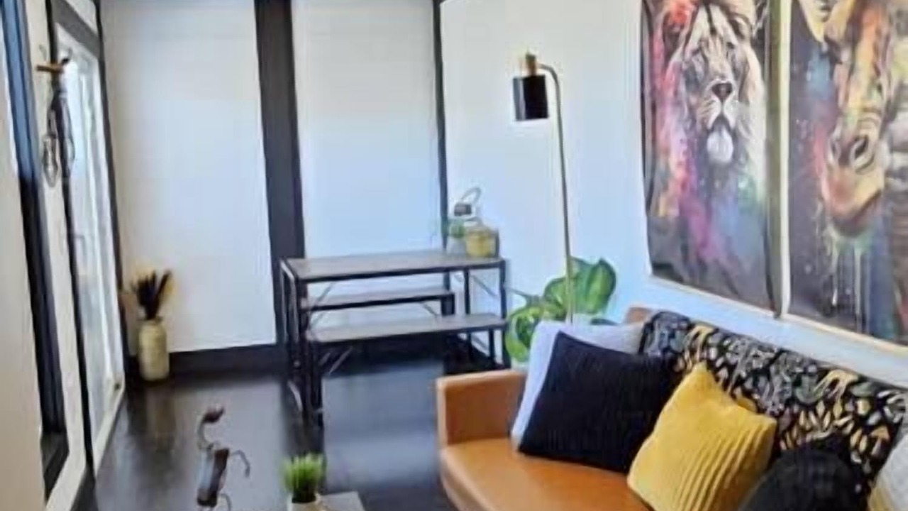 Photo of Livingroom in Six Mile
