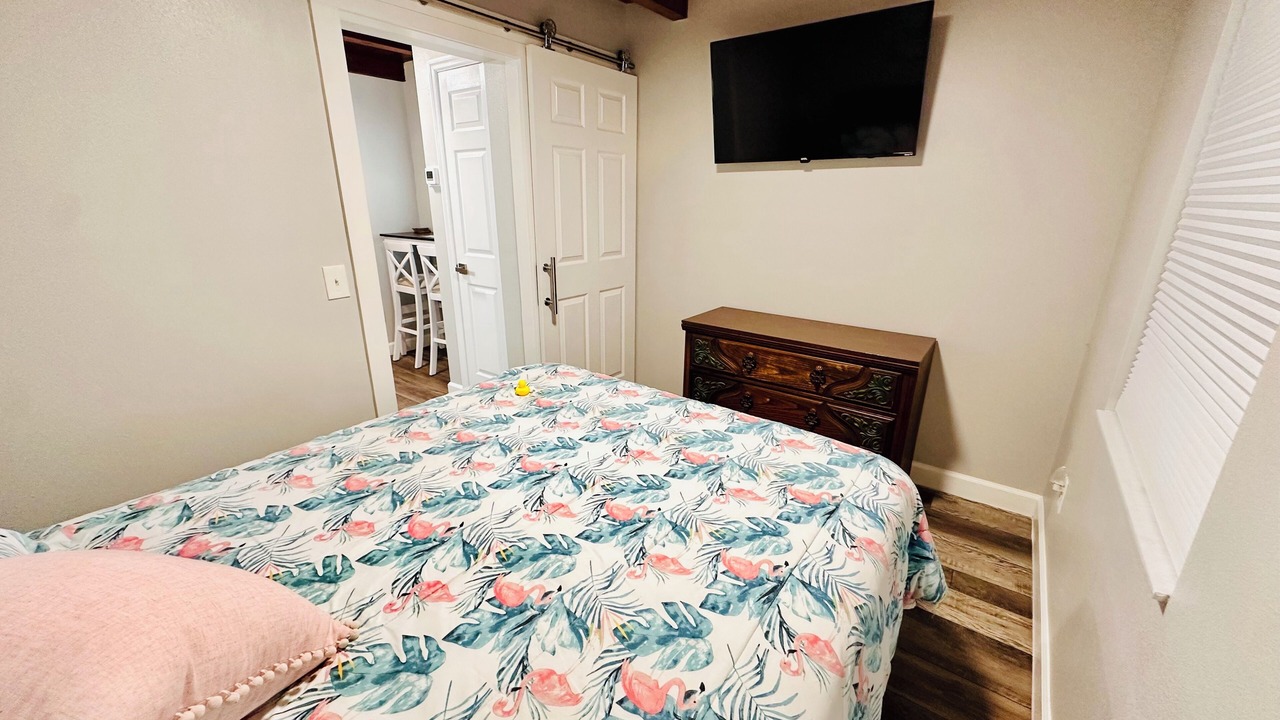 Photo of Bedroom in Tavares