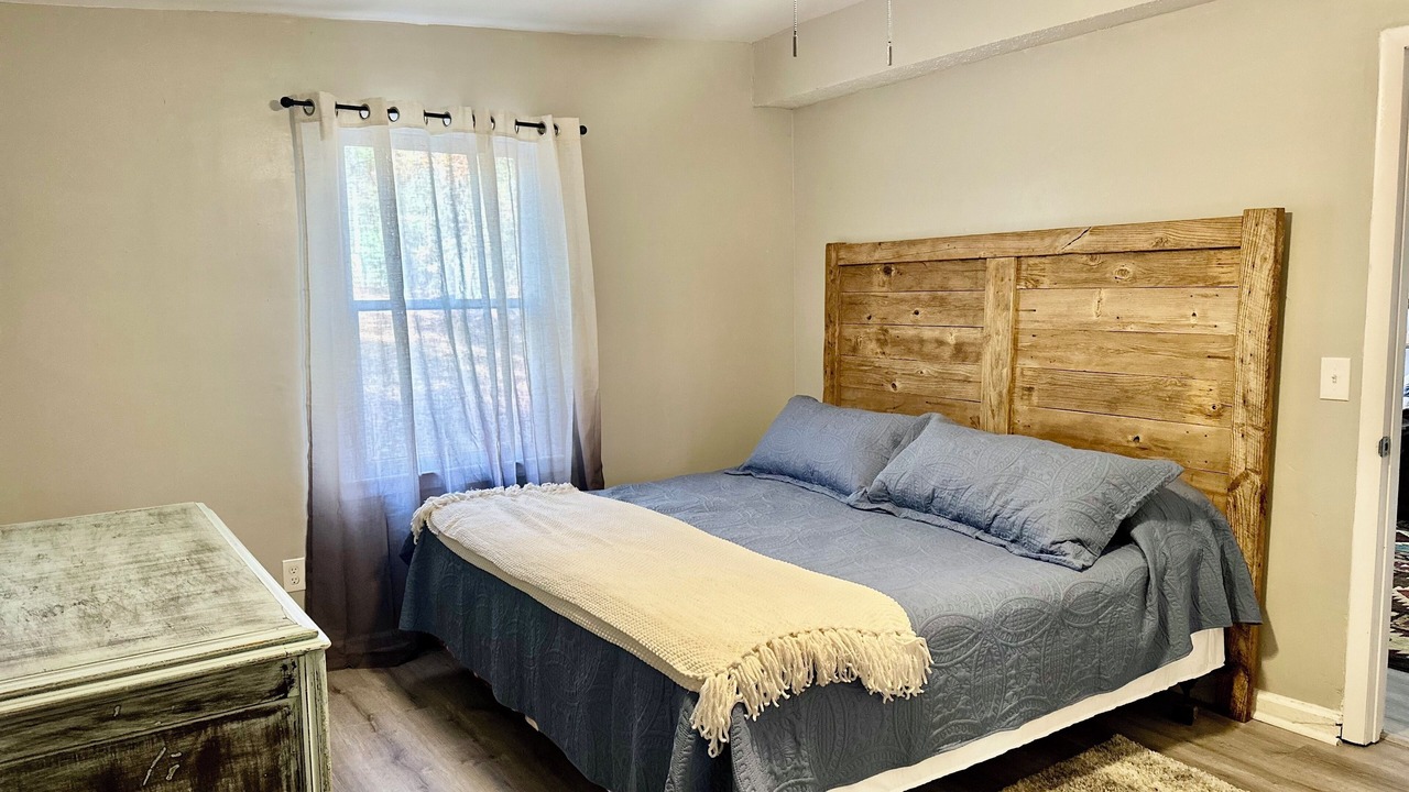 Photo of Bedroom in Cataula
