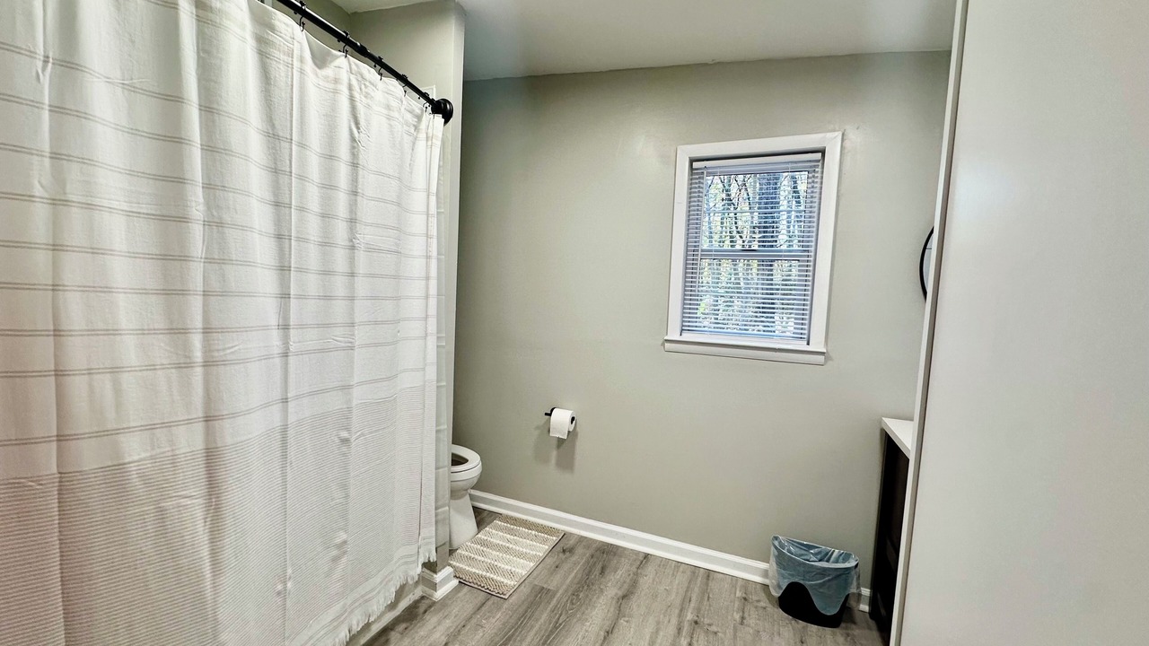 Photo of Bathroom in Cataula