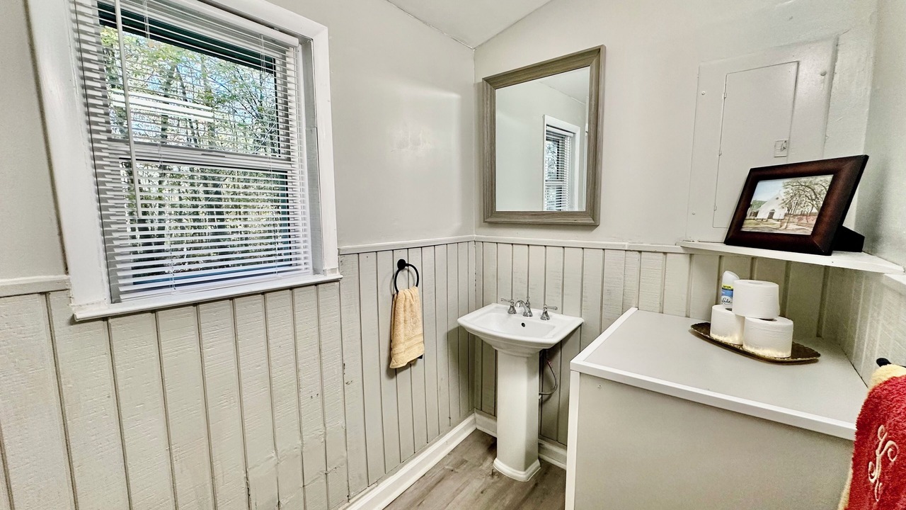 Photo of Bathroom in Cataula