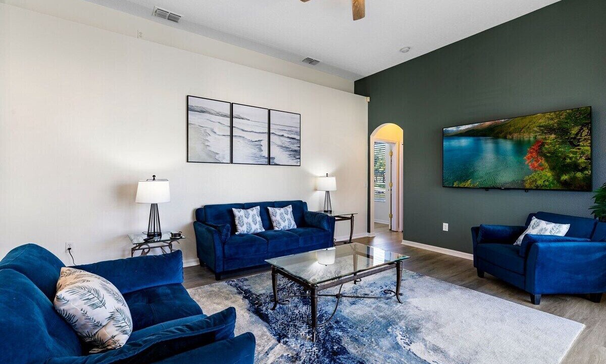 Photo of Livingroom in Bridgewater Crossing