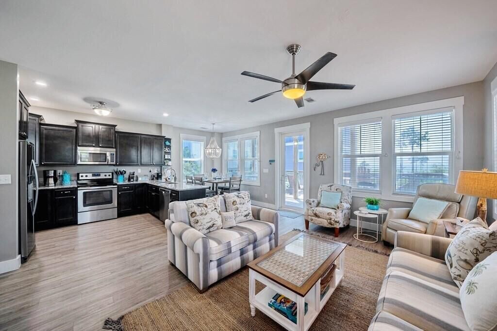Photo of Livingroom in Indian Pass