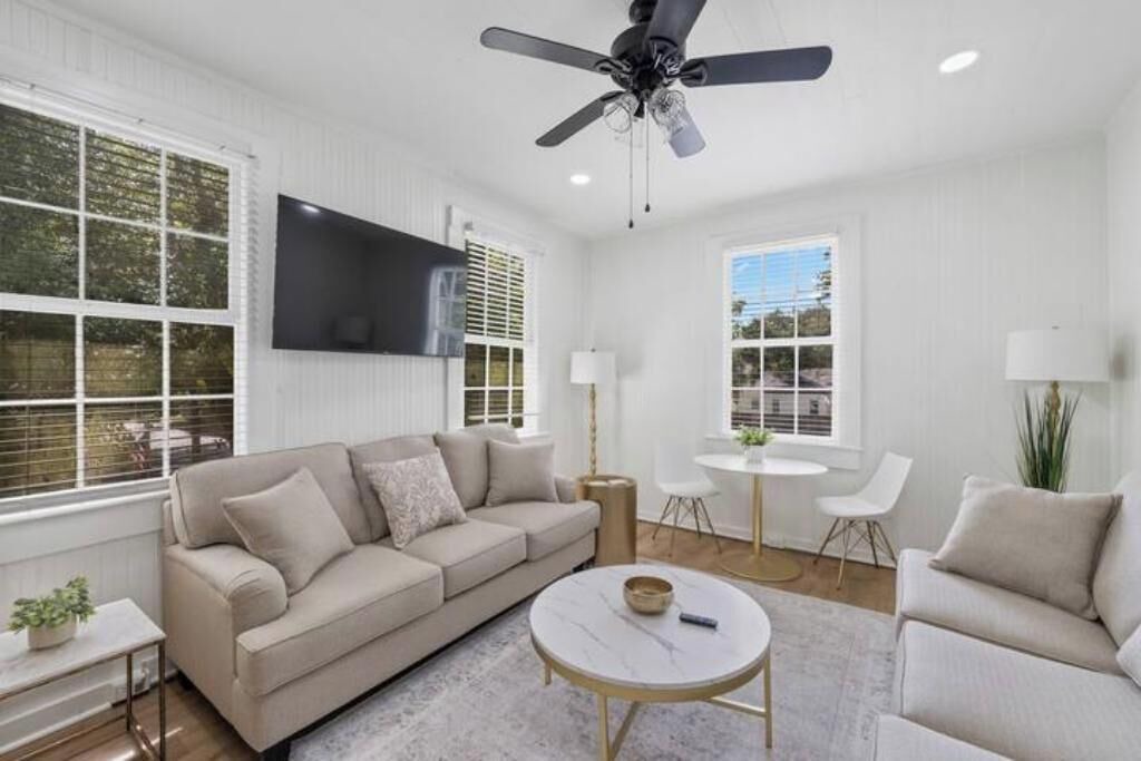 Photo of Bedroom in Washington Square